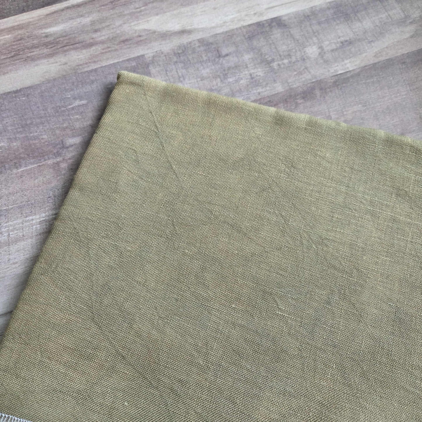 36 Cactus Wren FQ Fox and Rabbit Hand Dyed linen