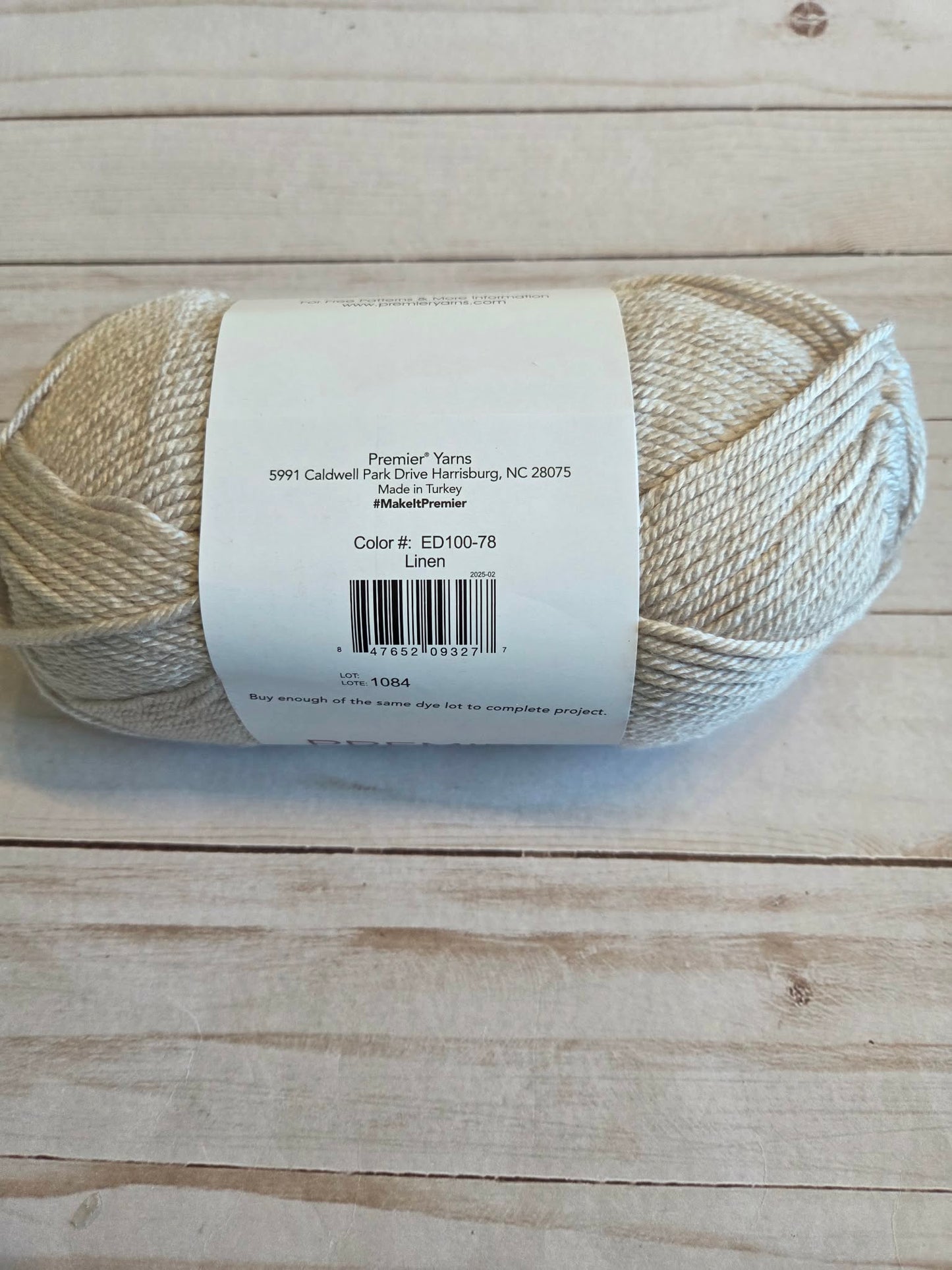 Linen color Anti-Pilling Everyday Worsted by Premier Yarns