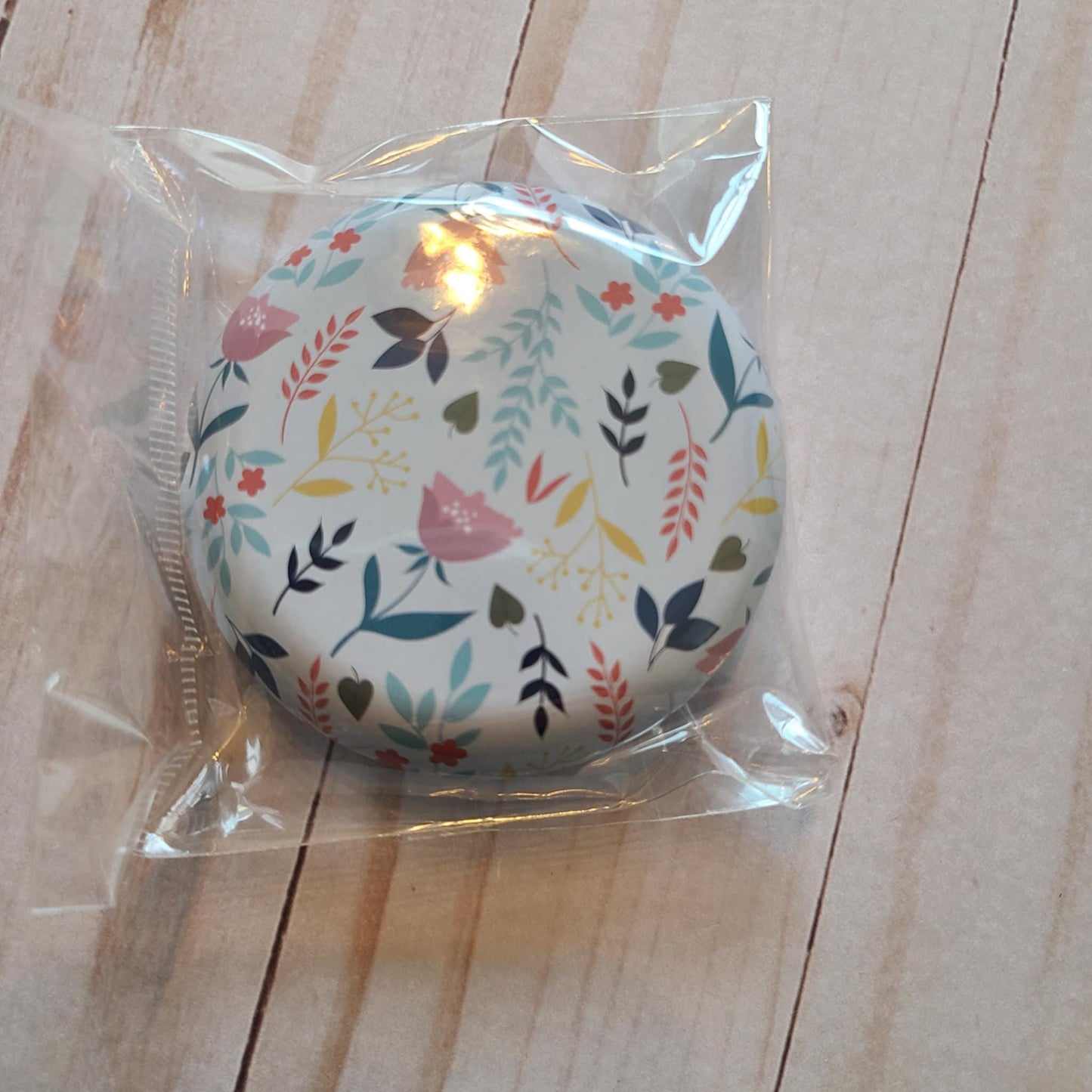 Needle case, magnetic needle box, needle tin, travel needle holder, storage for needles, embroidery, sewing, cross stitch, retreat gift.