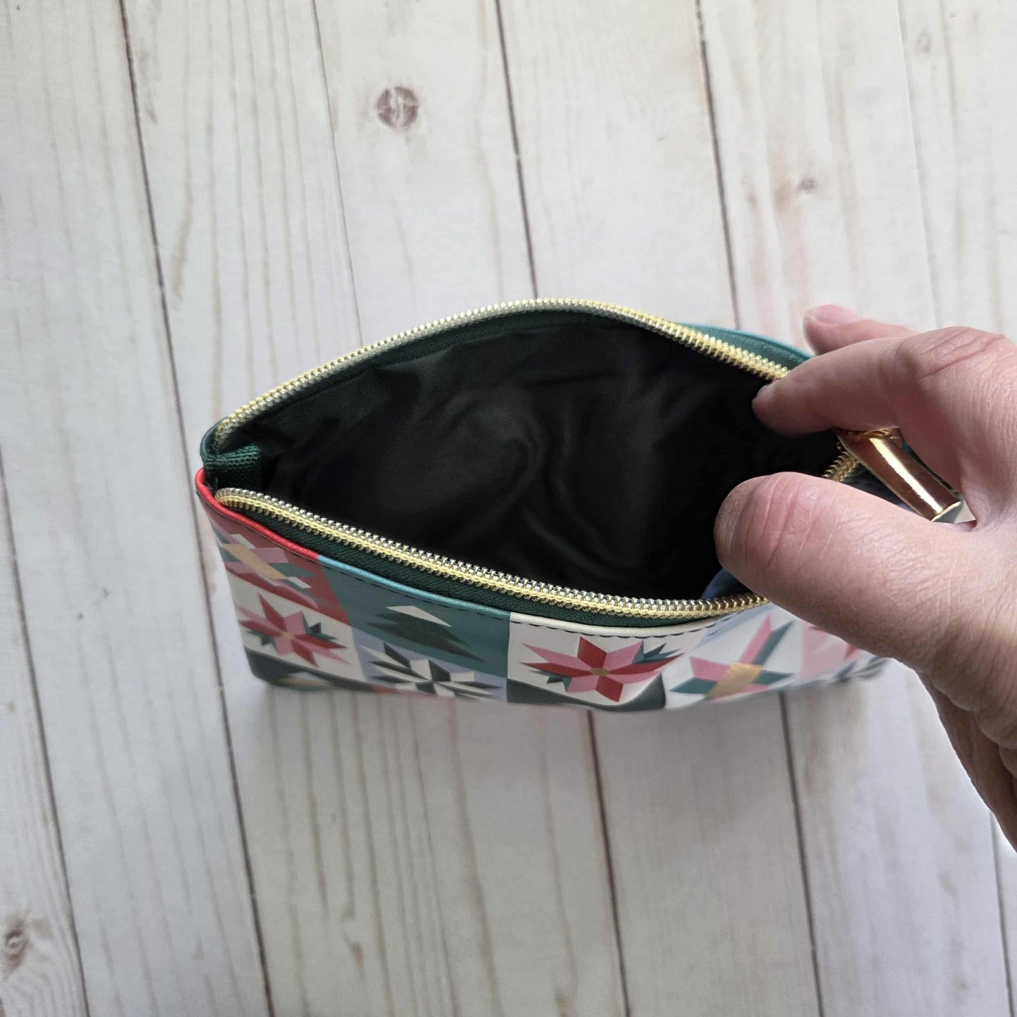 Glam Bag Christmas Quilt sewing notions bag by Moda