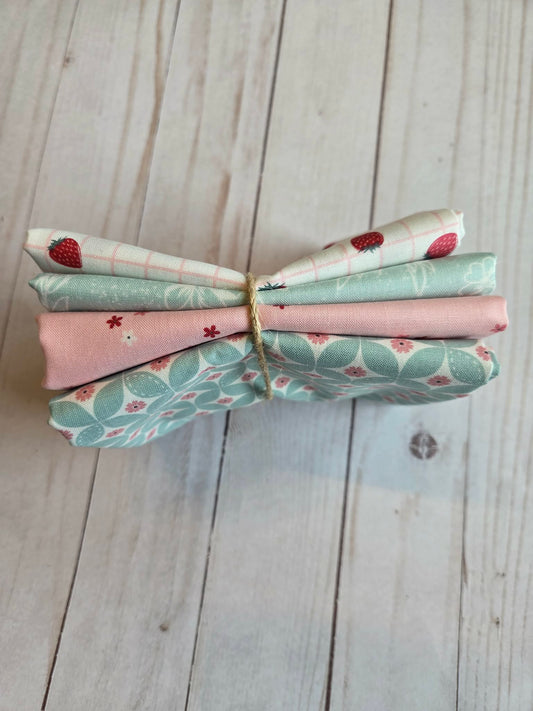 Berry Market for Riley Blake Designs Fat Quarter Bundle