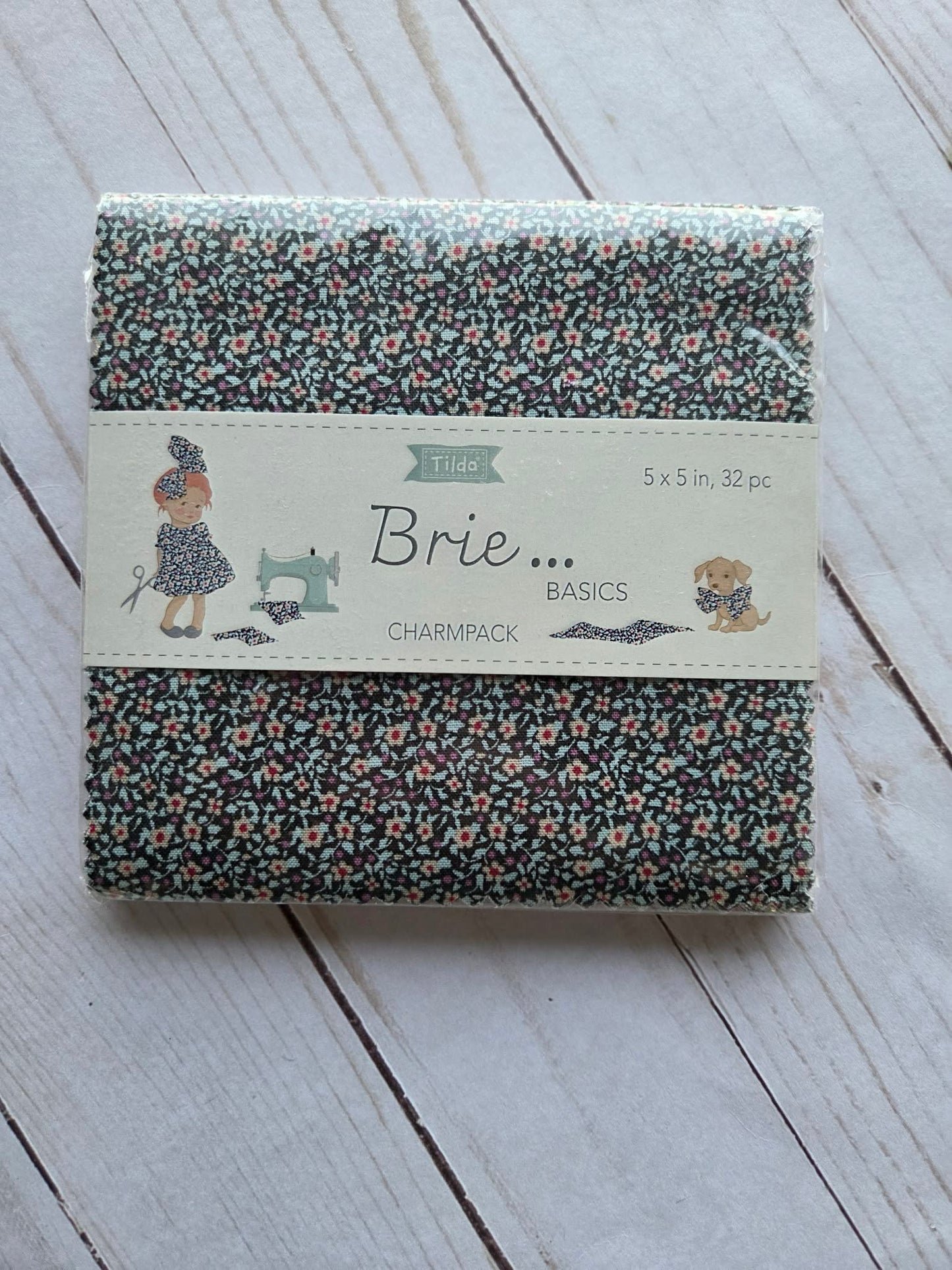 Tilda Brie Basics Charm Pack 5in squares, 32pcs