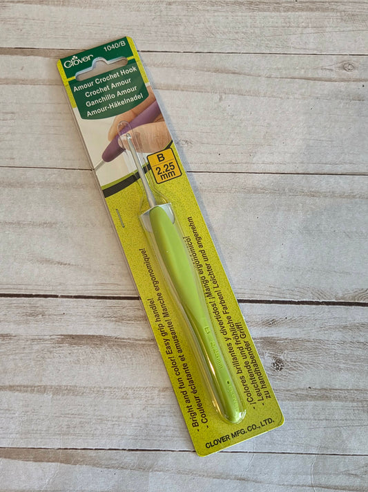Clover Amour Crochet Hook B/2.25MM