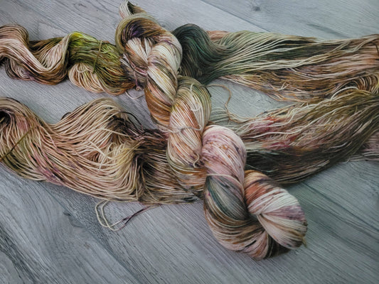 Autumn Feels: Fingering weight Yarn
