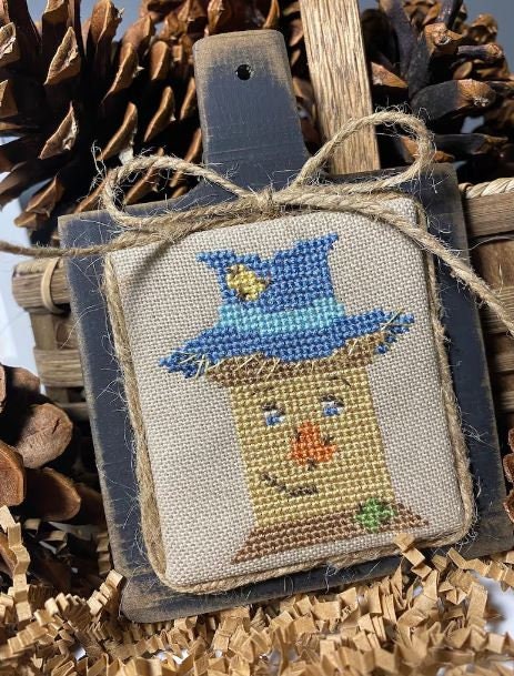 Scarecrow Spool - Autumn Spool Series by Crafty Bluebonnet Designs