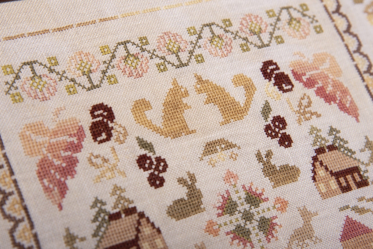 Autumn Band Sampler by Samplers and Primitives Cross Stitch Pattern