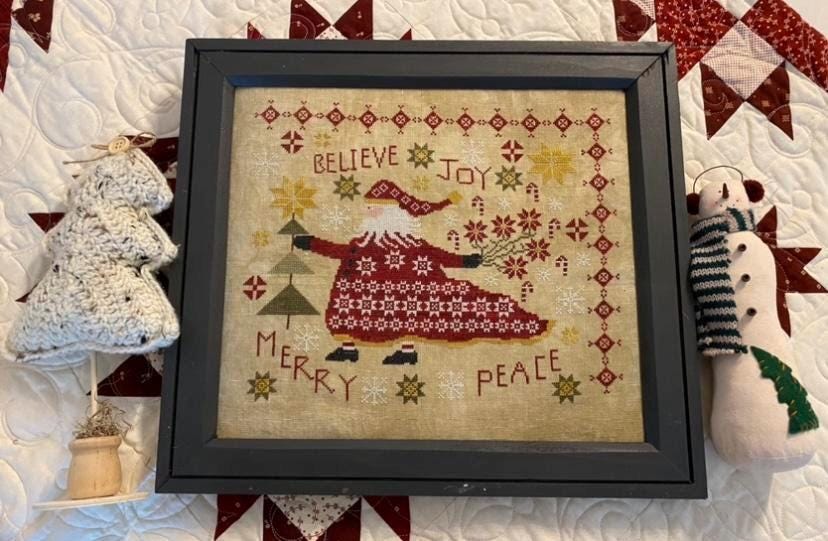 Santa's Patchwork Cloak Pansy Patch Quilts and Stitchery Cross Stitch Pattern