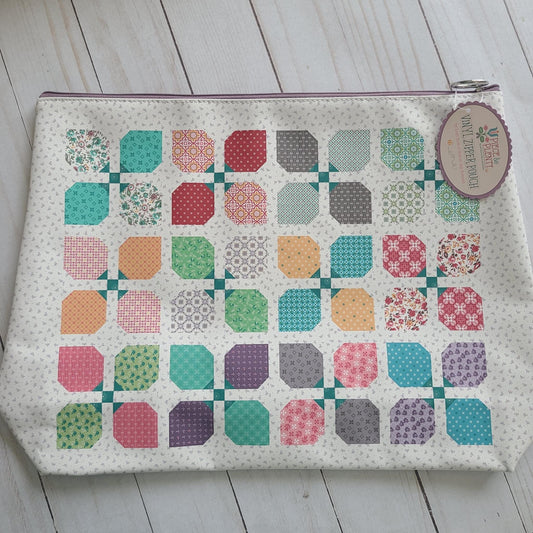 Lori Holt Piece & Plenty Vinyl Project Bag