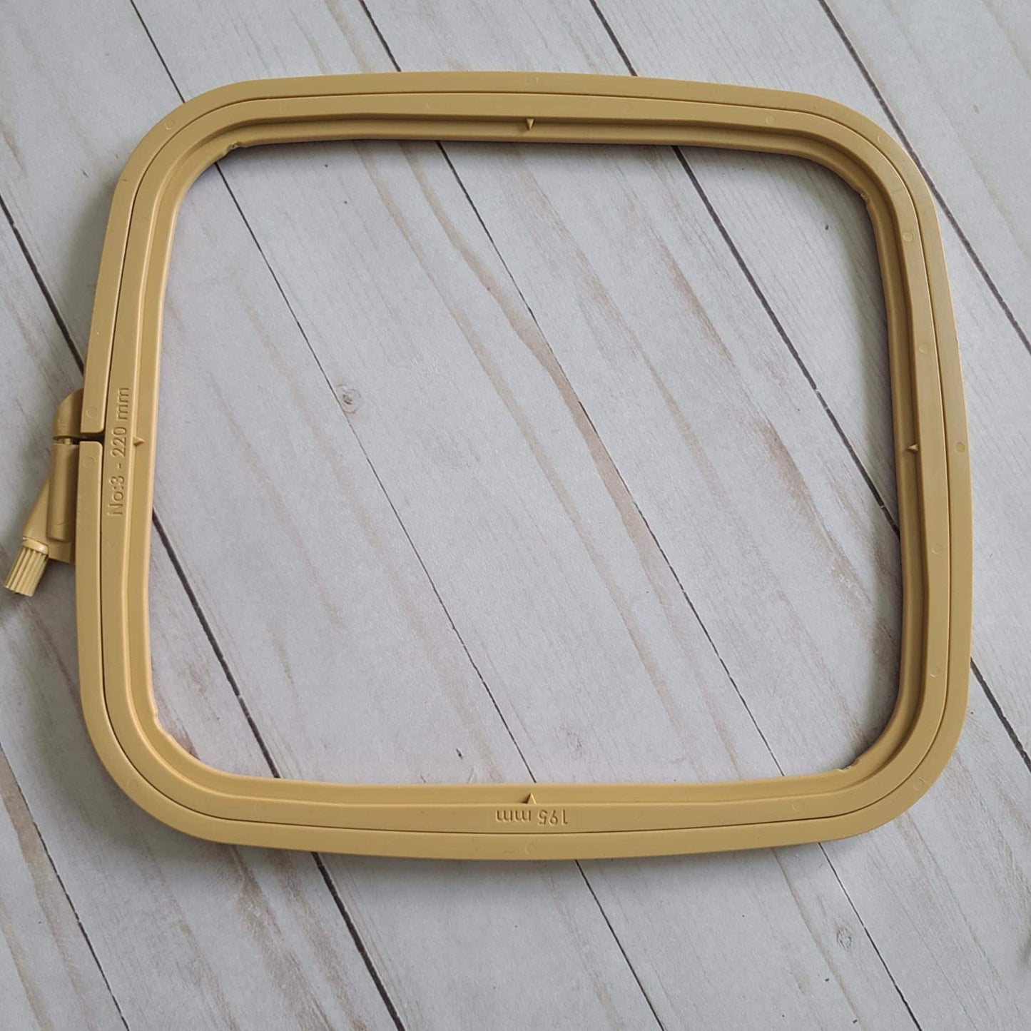 Nurge Square Plastic Hoops 195 X 220mm (8" X 9") Caramel Brown
