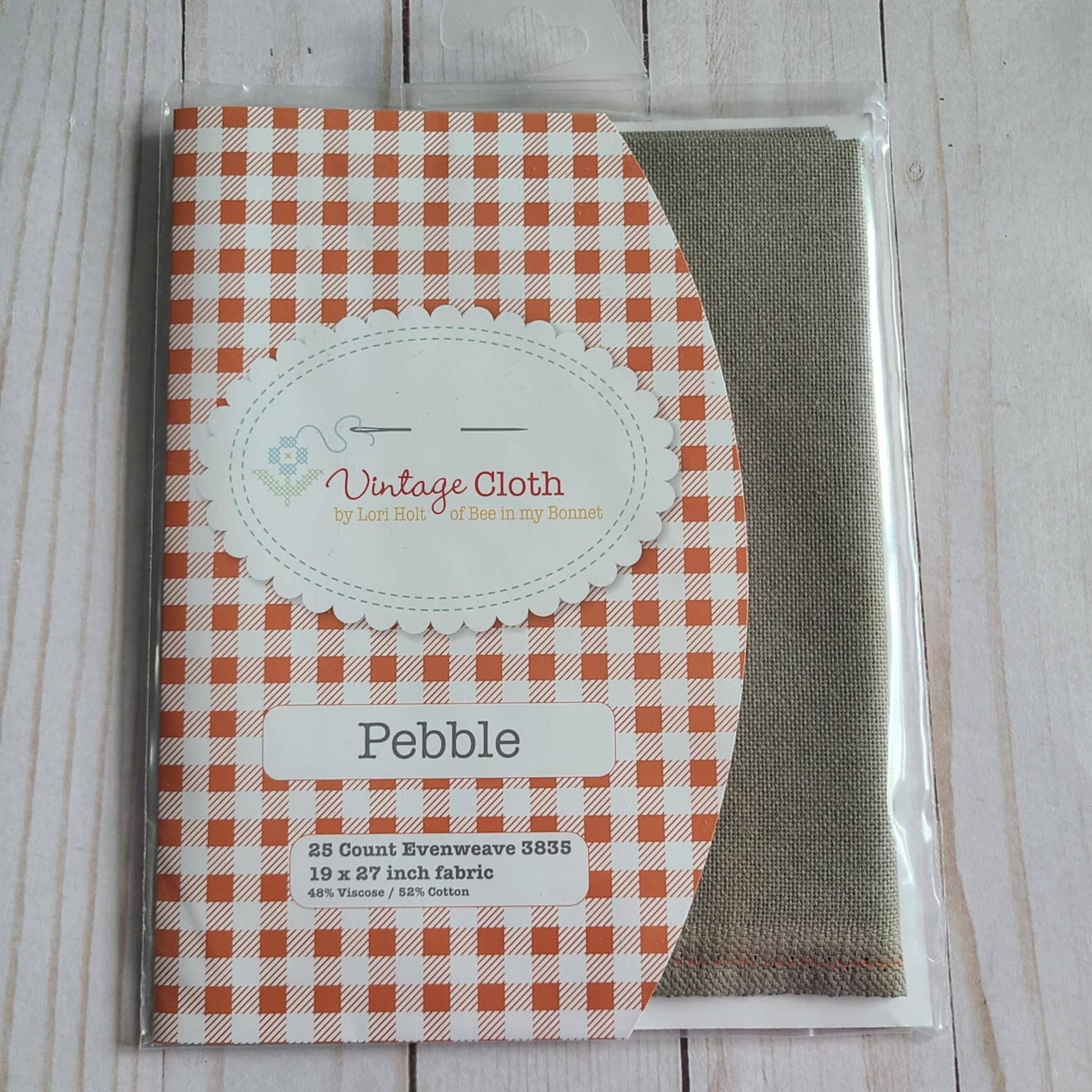 Lori Holt Vintage Cloth 25-Count Lugana Pebble 19 x 27