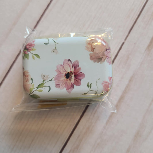 Needle case, magnetic needle box, needle tin, travel needle holder, storage for needles, embroidery, sewing, cross stitch, retreat gift.