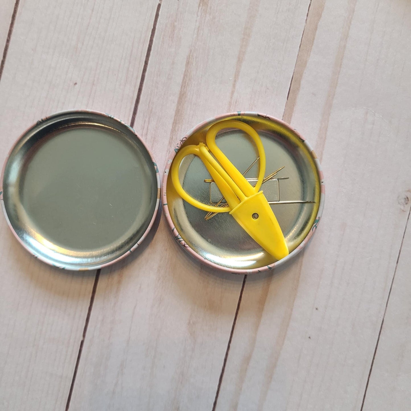 Needle case, magnetic needle box, needle tin, travel needle holder, storage for needles, embroidery, sewing, cross stitch, retreat gift.