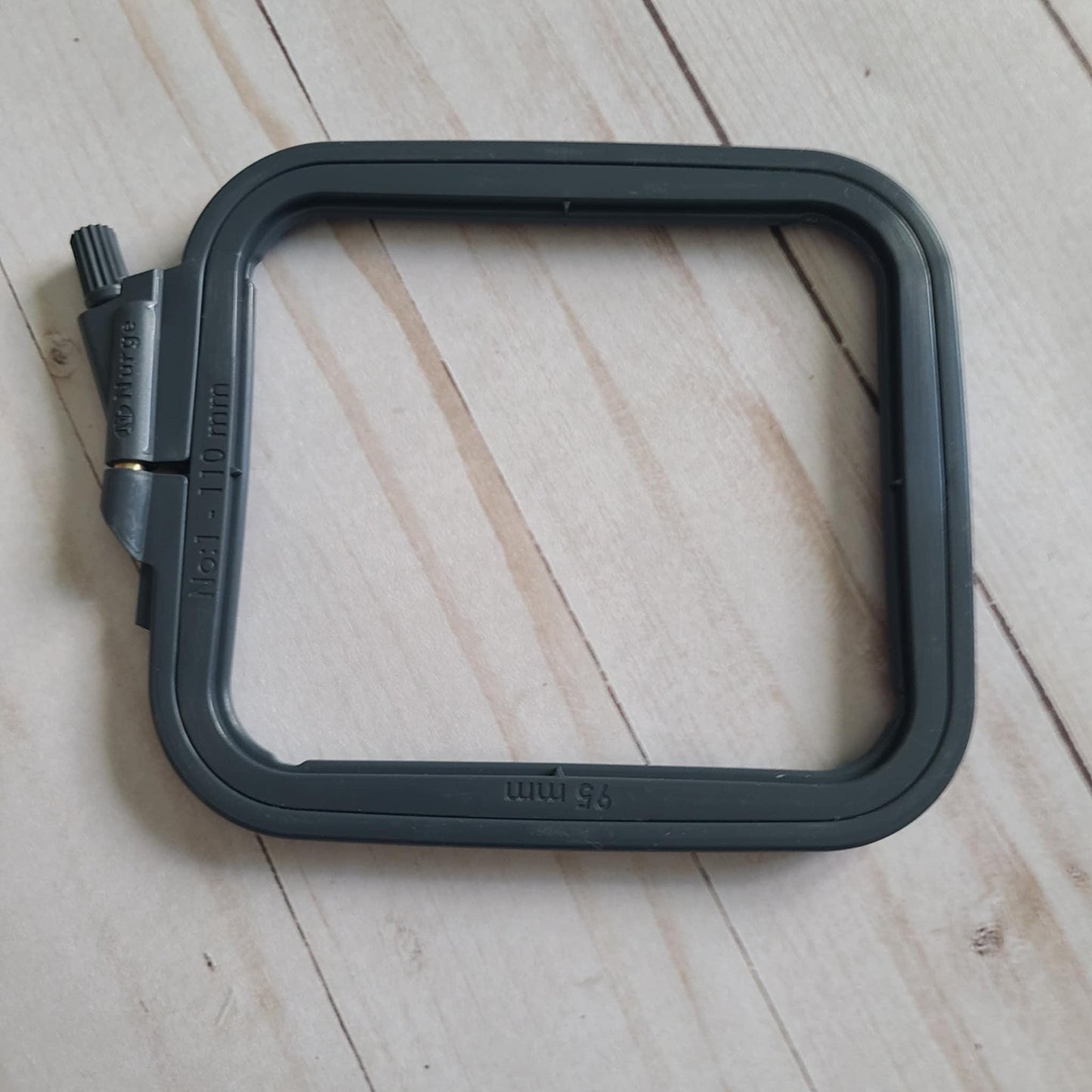 Nurge Square Plastic Hoops 110mm X 95mm (4.3" 3.75") Grey
