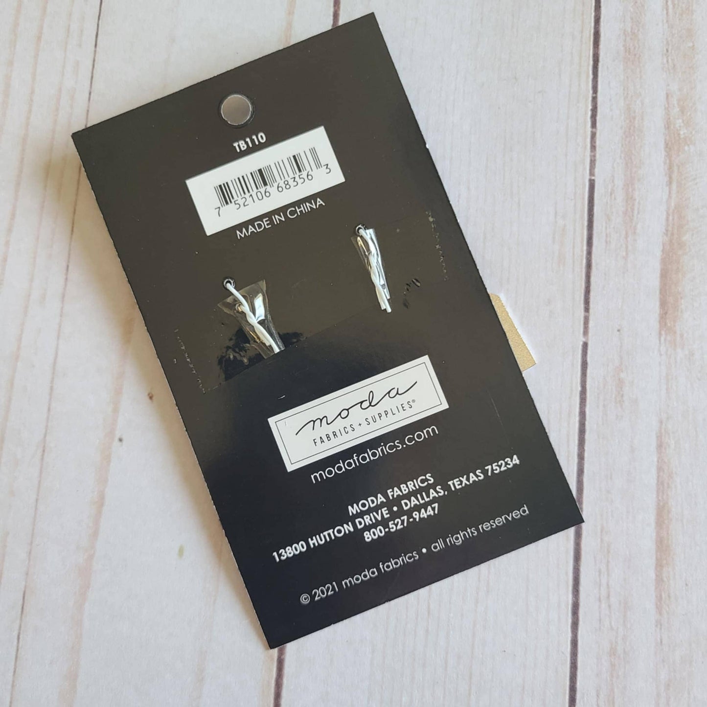 Block & House Zipper Pulls Moda Camille Roskelley