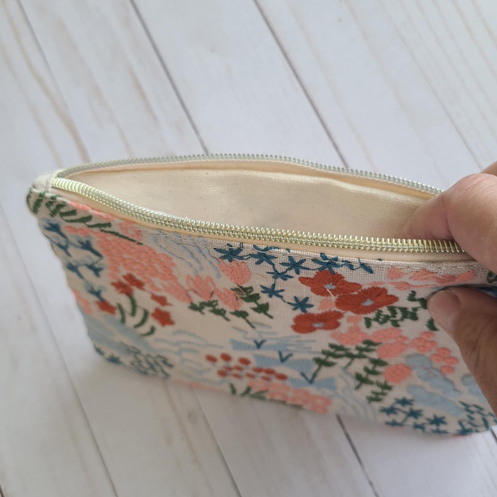 WM Pouch Wildflower Meadow Lady Jayne by Moda notion bag coin purse