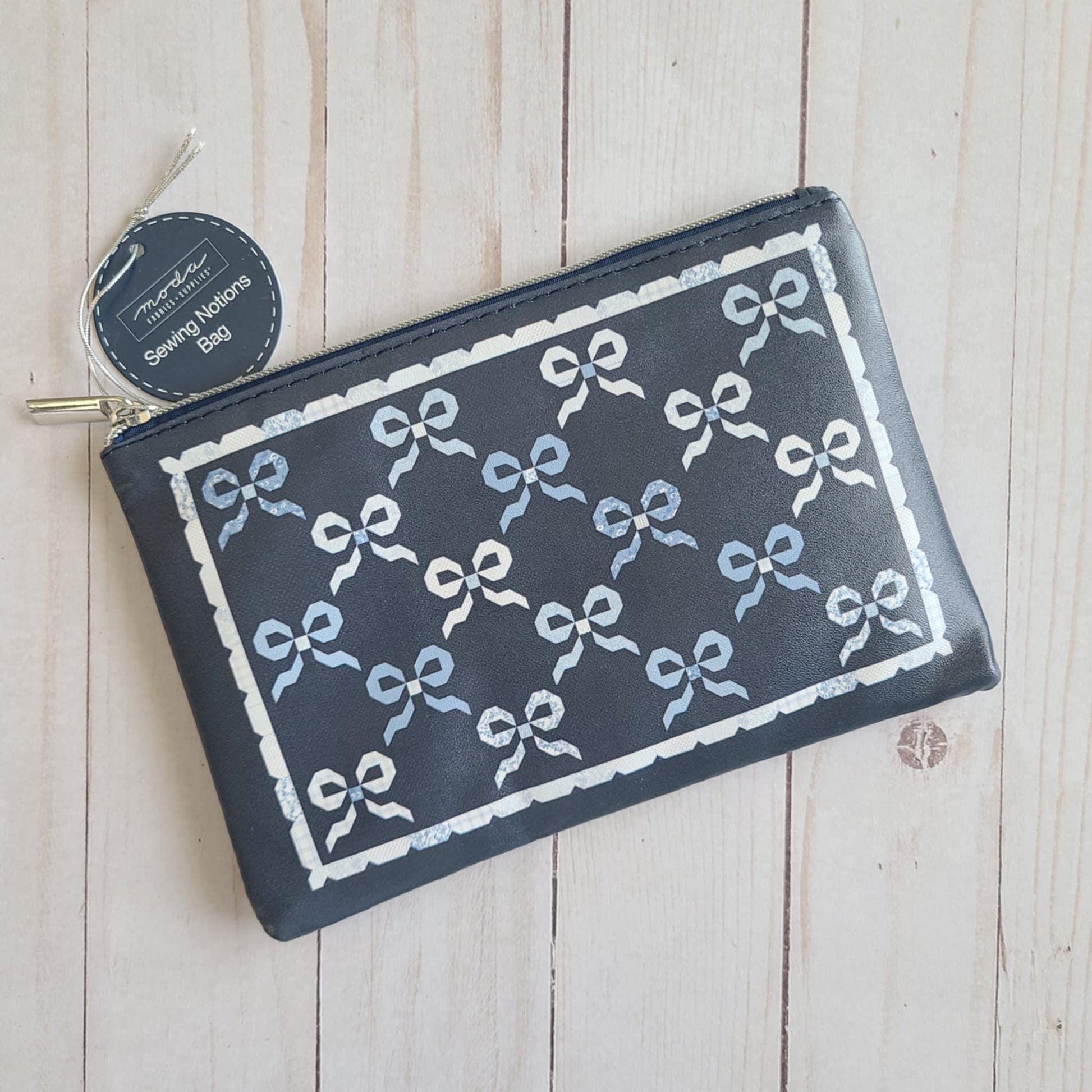 Glam Bag Darling Quilt sewing notions bag Nantucket Summer by Camille Roskelley