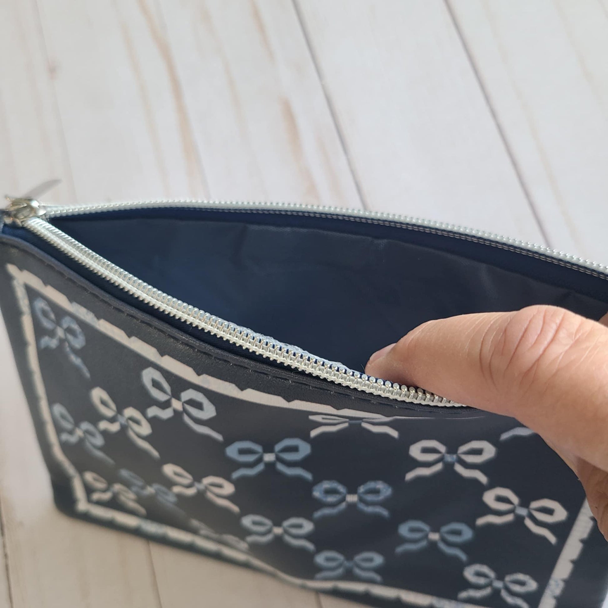 Glam Bag Darling Quilt sewing notions bag Nantucket Summer by Camille Roskelley