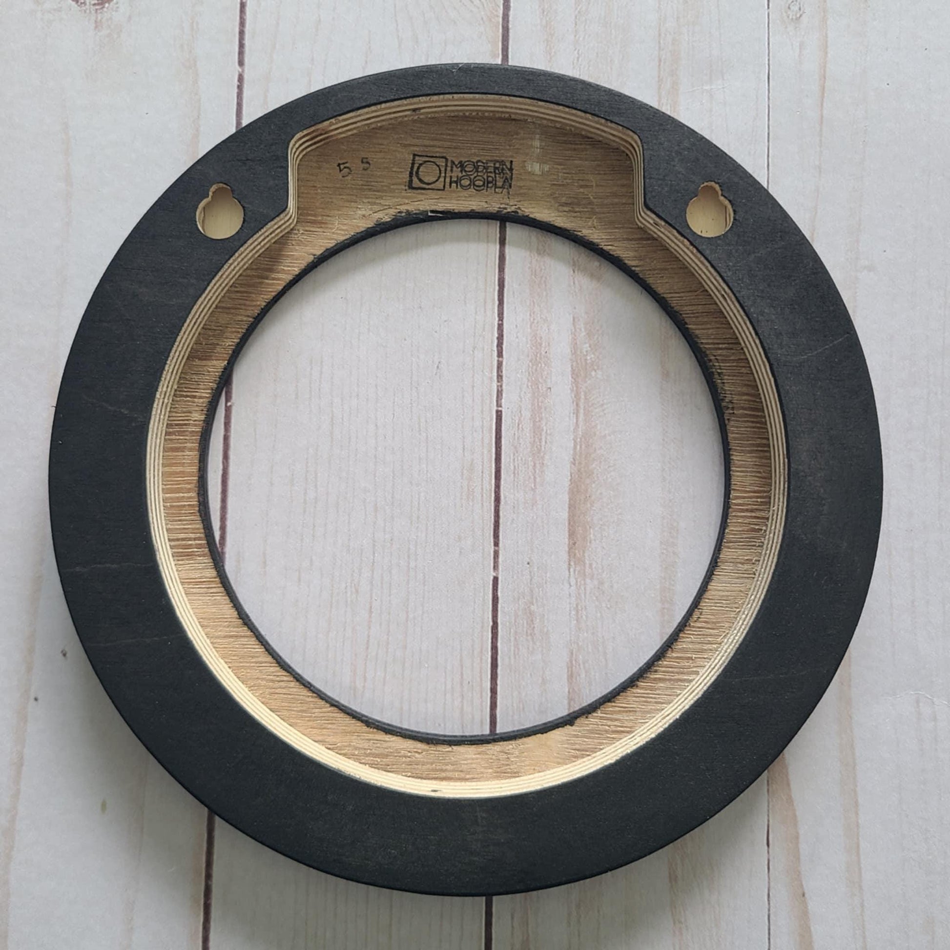 Modern Embroidery Hoop Frame For 5" Hoops Black