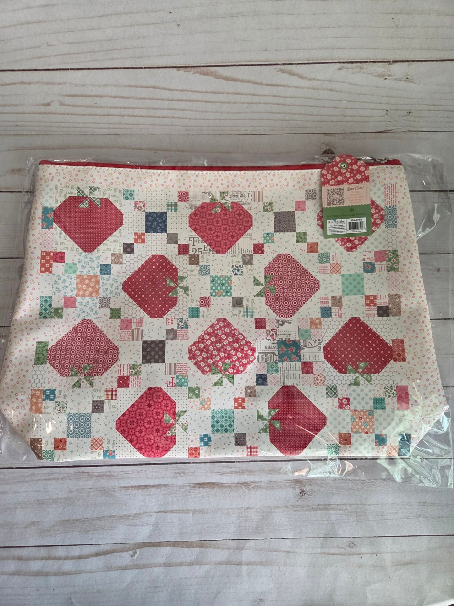 Farmer's Daughter Vinyl Zipper Project Bag Lori Holt of Bee in My Bonnet