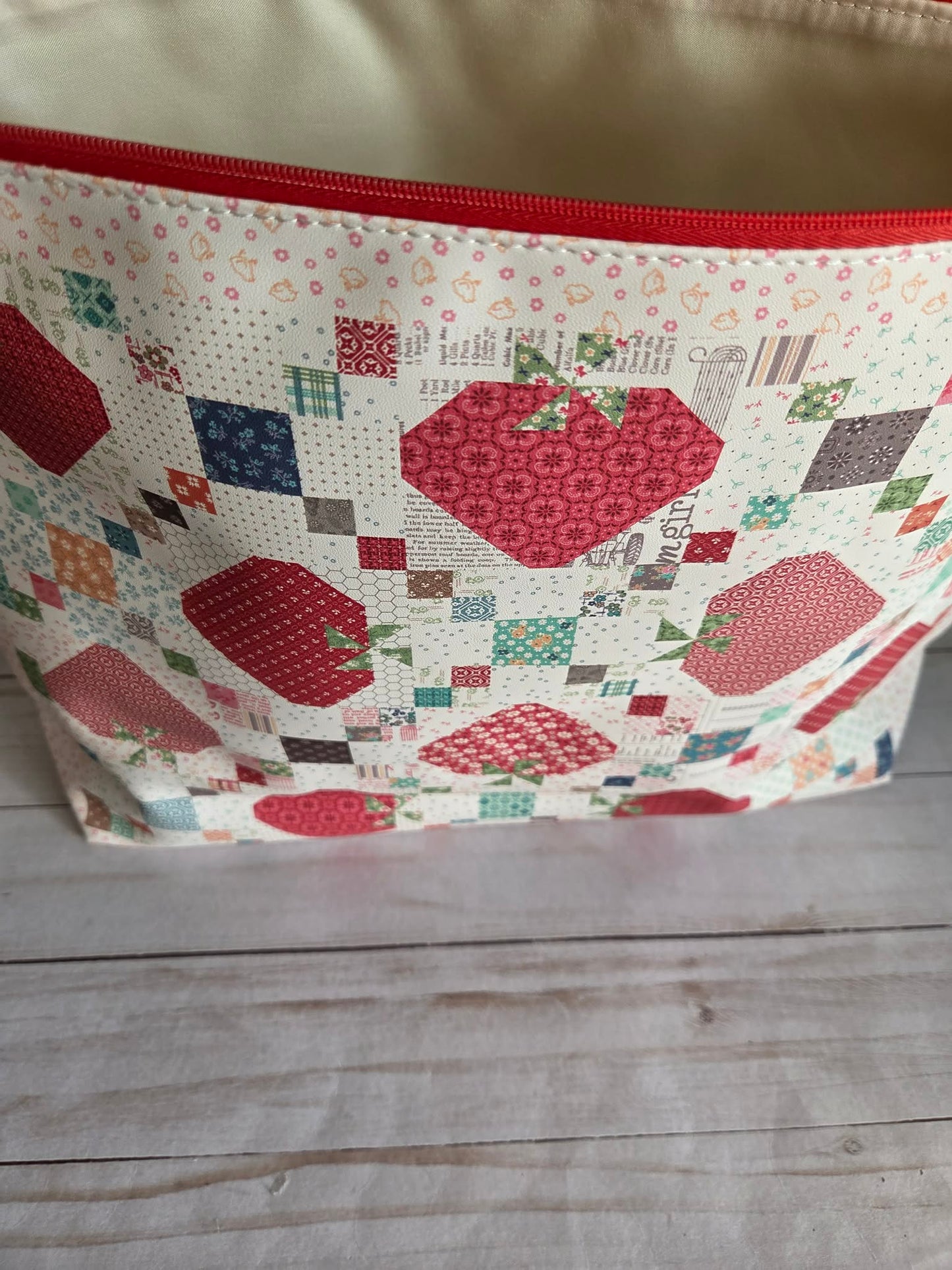 Farmer's Daughter Vinyl Zipper Project Bag Lori Holt of Bee in My Bonnet