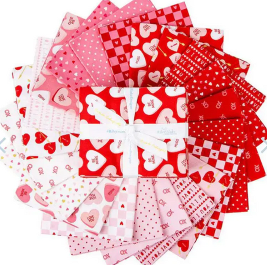 SWEETHEART 21 Fat Quarter Bundle - Valentines Day My Minds Eye - 100% cotton quilting fabric - Riley Blake Designs